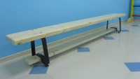 Скамейка гимнастическая (металлические ножки, лак) (2,5 м)  - fgospostavki.ru - Радужный
