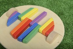 Тактильно-развивающая игрушка “Трещотка” - fgospostavki.ru - Радужный