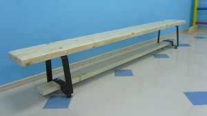 Скамейка гимнастическая (металлические ножки, лак) (2,5 м)  - fgospostavki.ru - Радужный