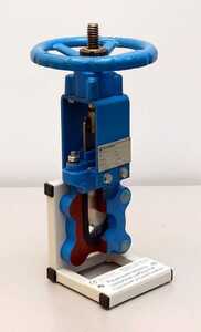 Разрезная модель задвижки шиберной с ручным управлением - fgospostavki.ru - Радужный