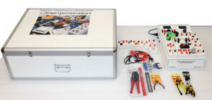 Учебный программно аппаратный комплекс «Электротехника для школ», исполнение настольное, ручное, кейс - fgospostavki.ru - Радужный