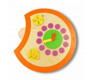 Настенный игровой модуль в виде части гусеницы-времени - fgospostavki.ru - Радужный